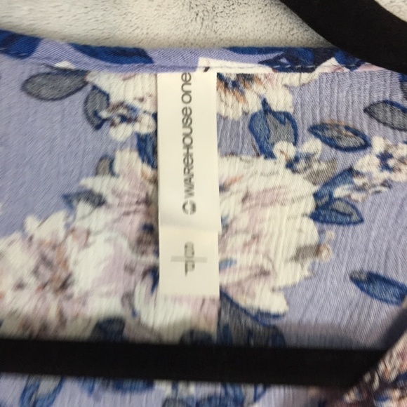 Warehouse One Cold Shoulder Floral Blouse Small Half Sleeve Violet Blue Popover - Picture 6 of 9